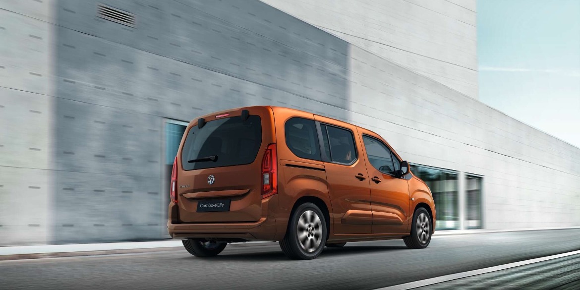 All New Vauxhall Combo-e SE Offers